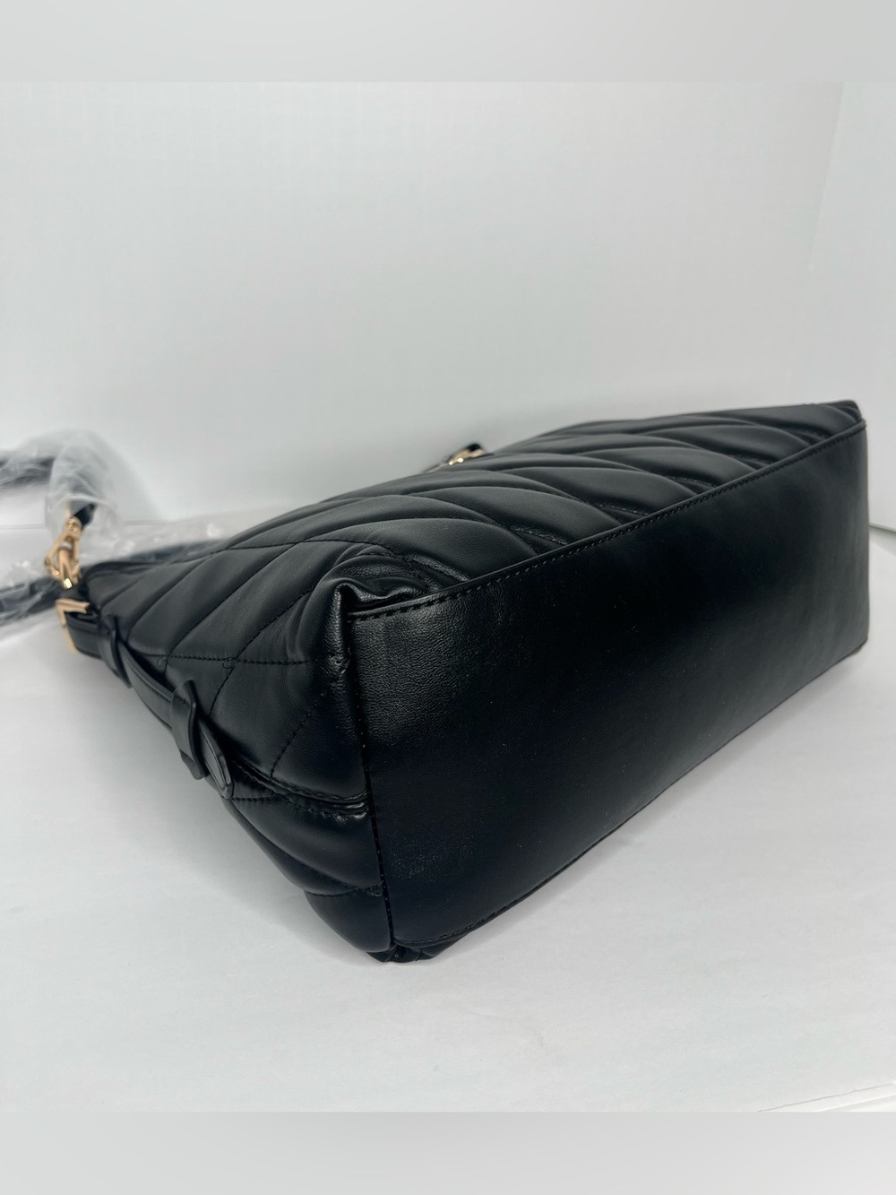 Giani Bernini Small Quilted Soft Shoulder Crossbody - Picture 10 of 14